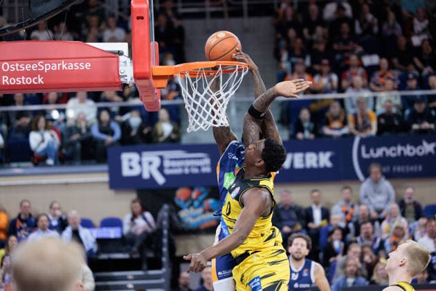 , GER, Rostock Seawolves vs. MHP Riesen Ludwigsburg, easycredit BBL, Basketball, Bundesliga, Play-Ins, Spielzeit 2025 2026, 12.05.2026. GER, Rostock Seawolves vs. MHP Riesen Ludwigsburg, easycredit BBL, Basketball, Bundesliga, Play-Ins, Spielzeit 2025 2026, 12.05.2026. Rostock Copyright: xEibner-Pressefoto DenverxEhrlichx EP_DEH