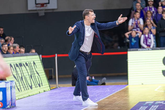 ProA, BG Goettingen vs. Bozic Estriche Kirchheim Knights, Sparkassen-Arena Goettingen; 12.05.2026 ProA, Goettingen, Germany - 12.05.2026: Fabian Strauß (BG Goettingen, Headcoach), Barmer ProA 2. Basketball Bundesliga, Playoffs, Spiel der BG Goettingen vs. Bozic Estriche Kirchheim Knights, Sparkassen-Arena Goettingen Copyright: xBEAUTIFULxSPORTS Freudensteinx