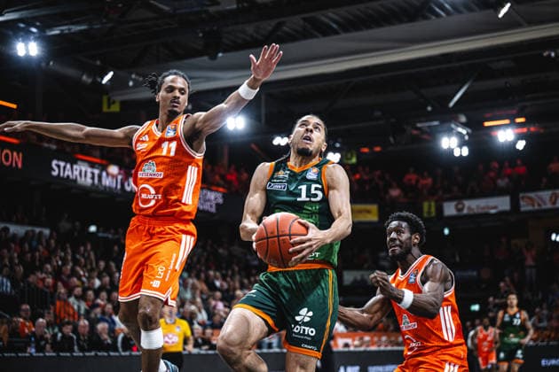 1. Basketball Bundesliga, easyCredit BBL, Saison 2025 2026, Herren, Play-Ins, Spiel um Platz 7, 12.05.2026, RASTA Vechta - Gladiators Trier Jordan Roland ( 15 - VET-CONCEPT Gladiators Trier) beim Korbleger Vechta RASTA Dome Niedersachsen Deutschland