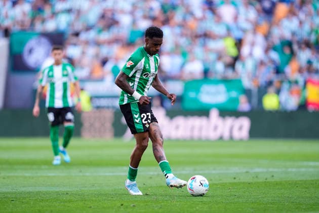 May 12, 2026, Sevilla, Sevilla, SPAIN: Junior Firpo of Real Betis in action during the Spanish league, LaLiga EA Sports, football match played between Real Betis and Elche CF at La Cartuja stadium on May 12, 2026, in Sevilla, Spain. Real Betis V Elche CF - LaLiga EA Sports  - ZUMAa181 20260512_zaa_a181_068 Copyright: xJoaquinxCorcherox