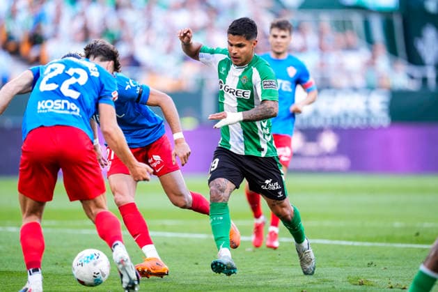 May 12, 2026, Sevilla, Sevilla, SPAIN: Cucho Hernandez of Real Betis in action during the Spanish league, LaLiga EA Sports, football match played between Real Betis and Elche CF at La Cartuja stadium on May 12, 2026, in Sevilla, Spain. Real Betis V Elche CF - LaLiga EA Sports  - ZUMAa181 20260512_zaa_a181_107 Copyright: xJoaquinxCorcherox