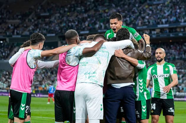 May 12, 2026, Sevilla, Sevilla, SPAIN: Pablo Fornals of Real Betis celebrates a goal during the Spanish league, LaLiga EA Sports, football match played between Real Betis and Elche CF at La Cartuja stadium on May 12, 2026, in Sevilla, Spain. Sevilla SPAIN - ZUMAa181 20260512_zaa_a181_133 Copyright: xJoaquinxCorcherox