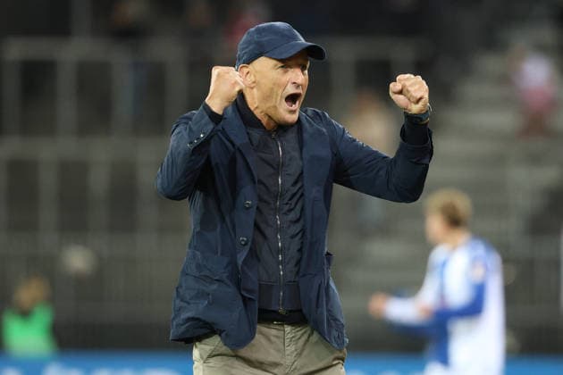 Grasshopper - FC Winterthur Trainer Peter Zeidler (GC) jubelt 12.05.2026 Stadion Letzigrund Zuerich , SCHWEIZ, Saison 2025 2026 Herren Fussball Super League Grasshopper Club Zuerich - FC Winterthur Trainer Peter Zeidler (GC) jubelt