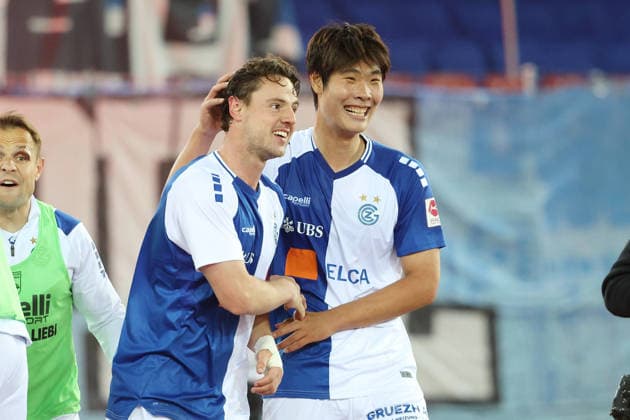 Grasshopper - FC Winterthur Dirk Abels - Young-Jun Lee (GC) 12.05.2026 Stadion Letzigrund Zuerich , SCHWEIZ, Saison 2025 2026 Herren Fussball Super League Grasshopper Club Zuerich - FC Winterthur Dirk Abels - Young-Jun Lee (GC)