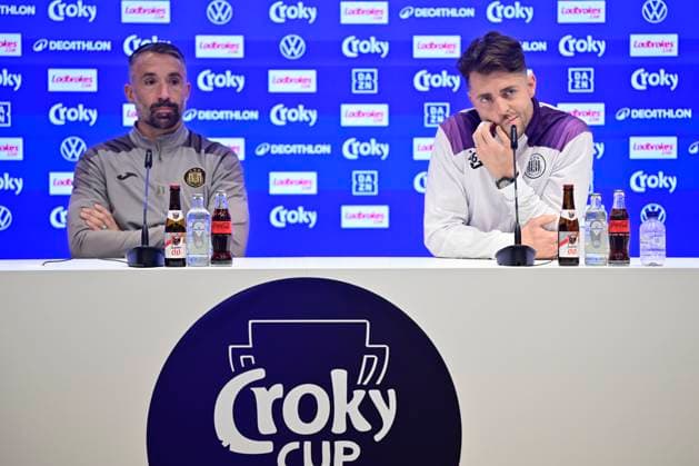 Royale Union Saint-Gilloise v RSC Anderlecht - Belgian Croky Cup Final Media Activities 13 05 2026 BRUSSELS, BELGIUM - MAY 13 : Taravel Jeremy head coach ad interim of RSC Anderlecht and Coosemans Colin goalkeeper of RSC Anderlecht speaking with the media during a pre-match press conference, PK, Pressekonferenz ahead of the Belgian Croky Cup final match between Royale Union Saint-Gilloise and RSC Anderlecht on May 13, 2026 in Brussels, Belgium, 13 05 2026 Brussels Belgium  Copyright: xJanxDexMeuleneirx