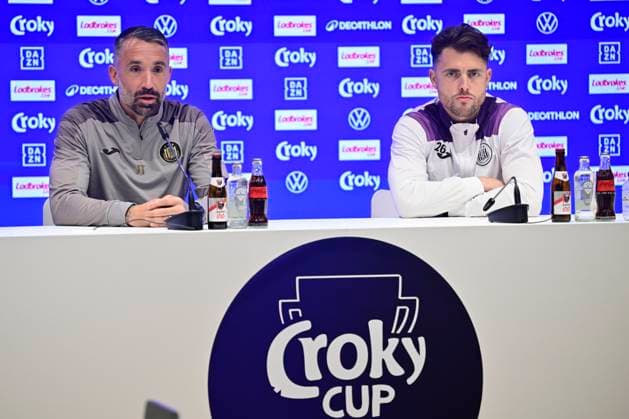 Royale Union Saint-Gilloise v RSC Anderlecht - Belgian Croky Cup Final Media Activities 13 05 2026 BRUSSELS, BELGIUM - MAY 13 : Taravel Jeremy head coach ad interim of RSC Anderlecht and Coosemans Colin goalkeeper of RSC Anderlecht speaking with the media during a pre-match press conference, PK, Pressekonferenz ahead of the Belgian Croky Cup final match between Royale Union Saint-Gilloise and RSC Anderlecht on May 13, 2026 in Brussels, Belgium, 13 05 2026 Brussels Belgium  Copyright: xJanxDexMeuleneirx