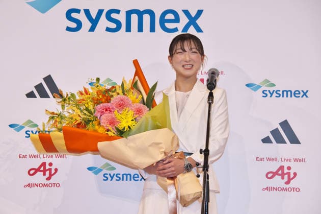 The four-time Olympic figure skater Kaori Sakamoto attends her retirement press conference, PK, Pressekonferenz in Kobe, Hyogo-Prefecture, Japan on Wednesday, May 13, 2026. and she announced, got married on May 5 in this presss conference.  TKP2026051316 KEIZOxMORI