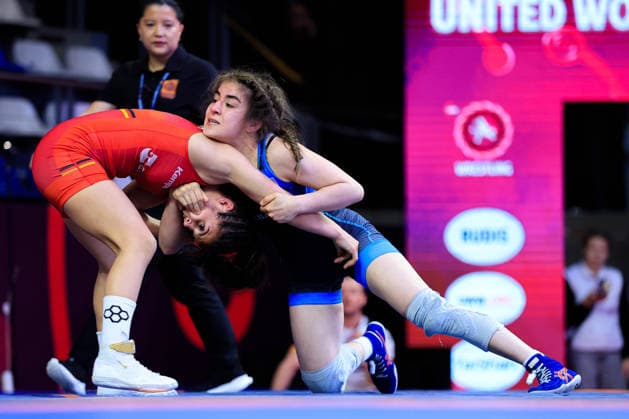 U17, U 17 Wrestling European Championships 49kg WW - Khadija Gurbanzada (AZE) df. Madina Bayramova (GER)