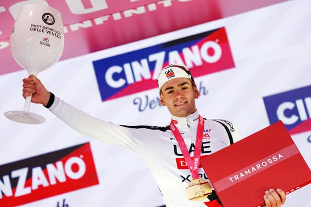 Spain™s Igor Arrieta Lizarraga of UAE Team Emirates XRG winner on the podium during Stage 5 of the Giro d™Italia, from Praia a Mare to Potenza, Italy, Wednesday, May 13, 2026.  Copyright: xGianxMattiaxD Albertox xLaPressex