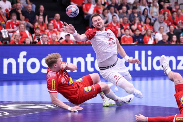 HANDBALL - IHF WC quali, AUT vs POL GRAZ,AUSTRIA,13.MAY.26 - HANDBALL - IHF World Championship, WM, Weltmeisterschaft 2027, European qualification, play off, OEHB international match, Länderspiel, Nationalmannschaft Austria vs Poland. Image shows Lukas Hutecek (Austria) and Kamil Syprzak (Poland). GEPAxpictures xChrisxBauer
