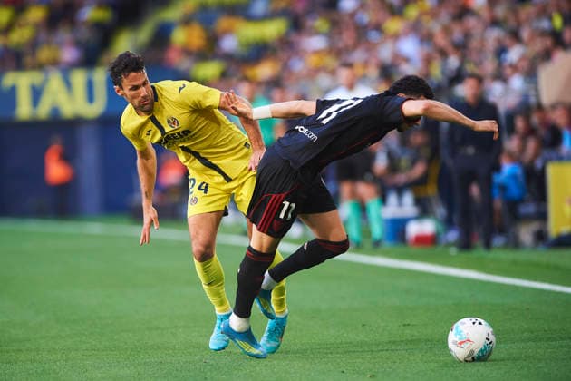 Ruben Vargas (Sevilla FC) and Alfonso Pedraza (Villarreal CF) during the LaLiga EA Sports match between Villarreal CF and Sevilla FC at Estadio de la Ceramica on May 13, 2026 in Villarreal, Spain. (Photo by Maria Jose Segovia DeFodi Images) -