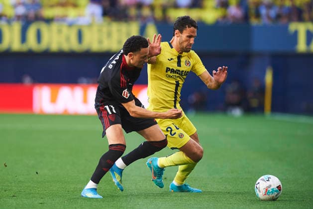 Ruben Vargas (Sevilla FC) and Alfonso Pedraza (Villarreal CF) during the LaLiga EA Sports match between Villarreal CF and Sevilla FC at Estadio de la Ceramica on May 13, 2026 in Villarreal, Spain. (Photo by Maria Jose Segovia DeFodi Images) -