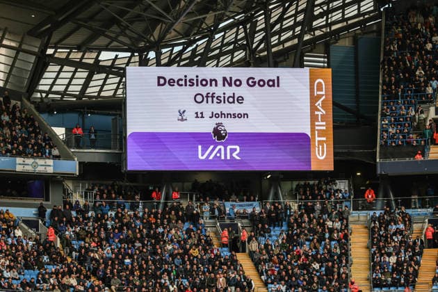 Premier League: Manchester City v Crystal Palace VAR rule out a goal for Jean-Philippe Mateta of Crystal Palace for offside during the Premier League match Manchester City vs Crystal Palace at Etihad Stadium, Manchester, United Kingdom on 13 May 2026 (Photo by Mark Cosgrove News Images) Manchester Etihad Stadium Greater Manchester United, ManU Kingdom Copyright: xMarkxCosgrove NewsxImagesx