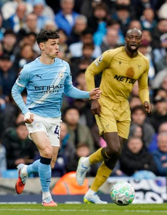 Manchester, England, 13th May 2026. Phil Foden of Manchester City in action during the Manchester City vs Crystal Palace Premier League match at the Etihad Stadium, Manchester. Picture credit should read: Andrew Yates Sportimage EDITORIAL USE ONLY. No use with unauthorised audio, video, data, fixture lists, club league logos or live services. Online in-match use limited to 120 images, no video emulation. No use in betting, games or single club league player publications. SPI_018_AY_Man_City_Palace SPI-4799-0018