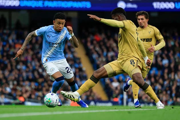 Manchester City v Crystal Palace, Premier League Savinho (26) of Manchester City gets past Jefferson Lerma (8) of Crystal Palace during the Premier League match between Manchester City and Crystal Palace at the Etihad Stadium, Manchester, UK on 13 May 2026. Manchester Etihad Stadium Manchester UK Editorial use only DataCo restrictions apply See www.football-dataco.com , Copyright: xConorxMolloyx PSI-24240-0026