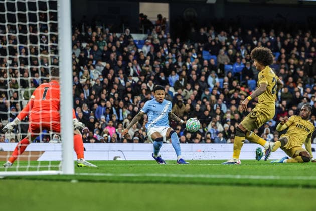 Premier League: Manchester City v Crystal Palace Savino of Manchester City scores to make it 3-0 during the Premier League match Manchester City vs Crystal Palace at Etihad Stadium, Manchester, United Kingdom on 13 May 2026 (Photo by Mark Cosgrove News Images) Manchester Etihad Stadium Greater Manchester United, ManU Kingdom Copyright: xMarkxCosgrove NewsxImagesx