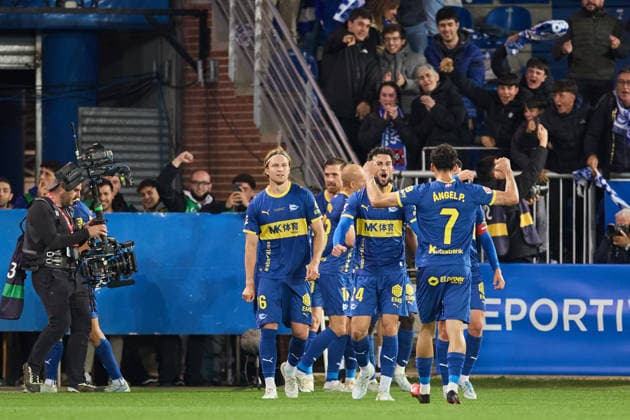 May 13, 2026, Vitoria, Alava, SPAIN: Ibrahim Yalatif Diabate of Deportivo Alaves celebrates after scoring the team s first goal during the LaLiga EA Sports match between Deportivo Alaves and FC Barcelona, Barca at Mendizorrotza on May 13, 2026, in Vitoria, Spain. Vitoria SPAIN - ZUMAa181 20260513_zaa_a181_269 Copyright: xRicardoxLarreinax