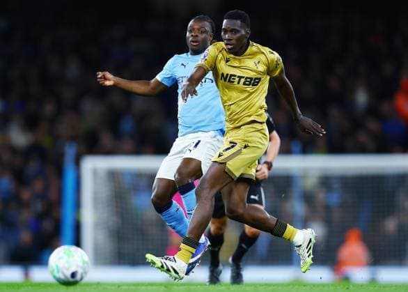 Jeremy Doku of Manchester City and Ismaila Sarr of Crystal Palace Manchester City v Crystal Palace, Premier League, Football, Etihad Stadium, Manchester , UK - 13 May 2026Manchester Etihad Stadium United Kingdom EDITORIAL USE ONLY No use with unauthorised audio, video, data, fixture lists, club league logos or live services. Online in-match use limited to 120 images, no video emulation. No use in betting, games or single club league player publications.  Copyright: xMattxWest Shutterstockx 16871265ah