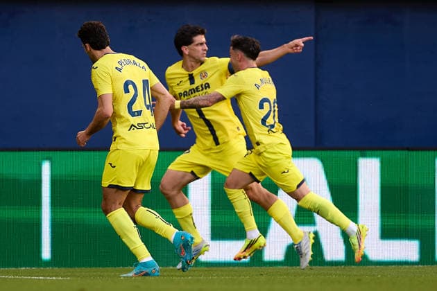 Kings League Italy 2026 May 13, 2026, Villarreal, Castellon, Spain: Gerard Moreno of Villarreal CF celebrates after scoring their side s first goal during the Spanish championship LaLiga football match between Villarreal CF and Sevilla CF on 13 May 2026 at Ceramica Stadium in Villarreal, Spain. Villarreal Fonzies Arena Spain Spanish La Liga EA Sports soccer match Villarreal vs Sevilla Copyright: xCerezox
