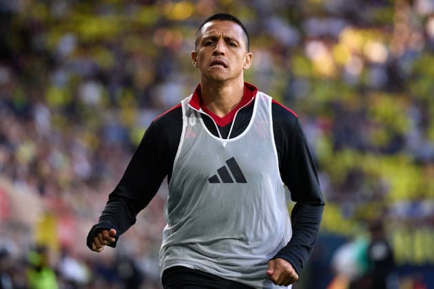 Kings League Italy 2026 May 13, 2026, Villarreal, Castellon, Spain: Alexis Sanchez of Sevilla FC during the warm-up during the Spanish championship LaLiga football match between Villarreal CF and Sevilla CF on 13 May 2026 at Ceramica Stadium in Villarreal, Spain. Villarreal Fonzies Arena Spain Spanish La Liga EA Sports soccer match Villarreal vs Sevilla Copyright: xCerezox