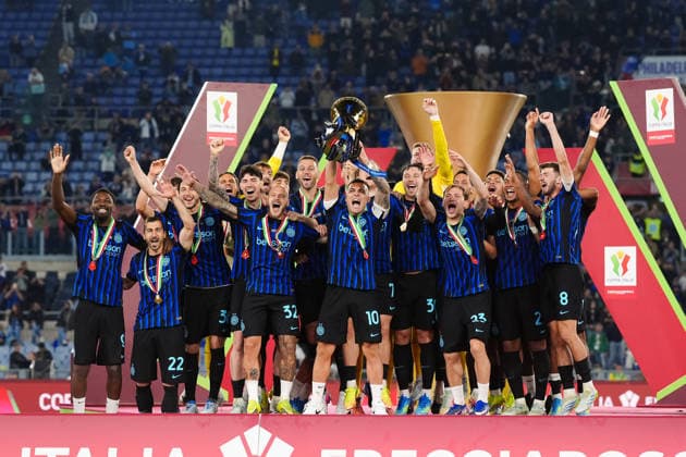 Lautaro Martinez of FC Internazionale lifts up the trophy at the end of the Coppa Italia Final match between SS Lazio and FC Internazionale at Stadio Olimpico Rome Italy on 13 May 2026. Rome Stadio Olimpico Rome Italy Copyright: xPhotoxGoalxPixx SP24-1430-019