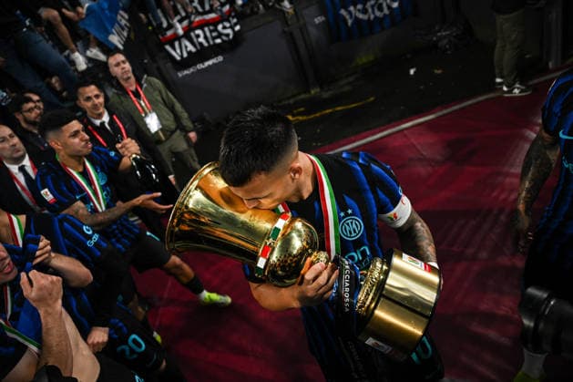 IPA84657582 - Lautaro Martinez of Inter FC celebrate after winning the Coppa Italia Final football match between SS Lazio and Inter FC Internazionale on 13 of May 2026 at Stadio Olimpico stadium in Rome, Italy. Photo Tiziano Ballabio  Copyright: xTizianoxBallabio IPAxSportx xx 84657582