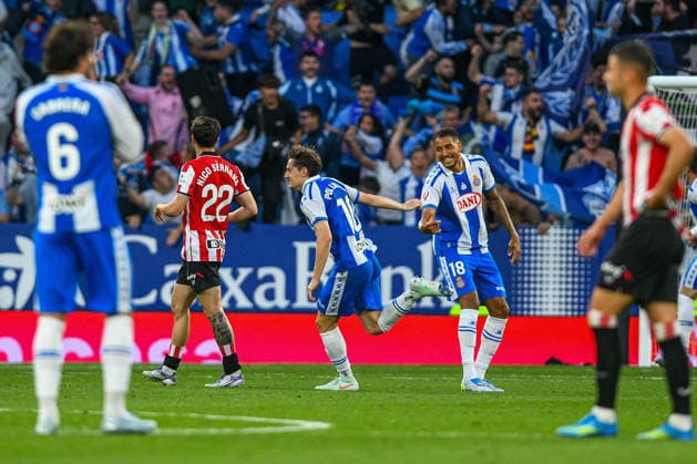 RCD ESPANYOL v ATHLETIC CLUB DE BILBAO RCDE STADIUM BARCELONA. May 13, 2026 RCD ESPANYOL vs ATHLETIC CLUB DE BILBAO May 13,2026 RCD Espanyol finally wins after 18 games. Pol Lozano (10) of RCD Espanyol celebrates the second goal with Pickel (18) of RCD Espanyol during the match between RCD Espanyol and Athletic Club de Bilbao corresponding to the thirty six day of La Liga EA Sports at RCDE Stadium in Barcelona, Spain. Cornella El Prat ESP Copyright: xS.xRosx