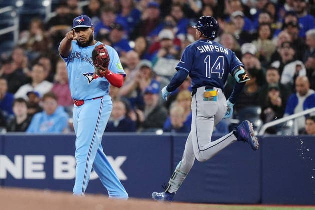 May 13, 2026, Toronto, On, CANADA: Toronto Blue Jays first baseman Vladimir Guerrero Jr. (27) points to third baseman Kazuma Okamoto (not shown) after forcing out Tampa Bay Rays Chandler Simpson (14) during fourth inning MLB, Baseball Herren, USA baseball action in Toronto on Wednesday, May 13, 2026. Canada News - May 13, 2026  - ZUMAc35_ 20260513_zaf_c35_155 Copyright: xNathanxDenettex