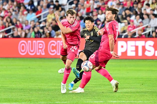 ST. LOUIS, MO - MAY 13: Son Heung-Min (7) of the Los Angeles Football Club tries to force a shot between the defense of Daniel Edelman (24) of the St. Louis CITY SC and Eduard Lowen (10) of the St. Louis CITY SC during the MLS, Fussball Herren, USA regular season match where St. Louis CITY SC hosted Los Angeles Football Club on Wednesday May 13th, 2026, at Energizer Park in St. Louis City, MO. (Photo by Rick Ulreich Icon Sportswire) SOCCER: MAY 13 MLS St. Louis CITY SC vs Los Angeles Football Club EDITORIAL USE ONLY Icon26051322