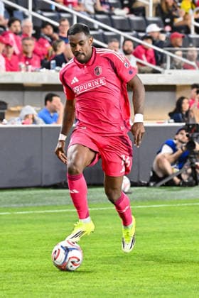 ST. LOUIS, MO - MAY 13: Sergio Cordova (16) of the St. Louis CITY SC runs with the ball during the MLS, Fussball Herren, USA regular season match where St. Louis CITY SC hosted Los Angeles Football Club on Wednesday May 13th, 2026, at Energizer Park in St. Louis City, MO. (Photo by Rick Ulreich Icon Sportswire) SOCCER: MAY 13 MLS St. Louis CITY SC vs Los Angeles Football Club EDITORIAL USE ONLY Icon26051337