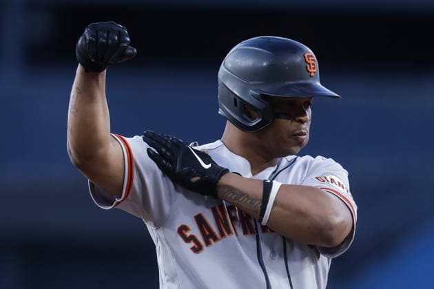 MLB, Baseball Herren, USA - Los Angeles Dodgers vs San Francisco Giants Giants third baseman Rafael Devers celebrates after getting a hit during the first inning of an MLB game between the Los Angeles Dodgers and the San Francisco Giants at Uniqlo Field at Dodger Stadium in Los Angeles, California, USA, 13 May 2026. LOS ANGELES CALIFORNIA United States  Copyright: xCHRISxTORRESx
