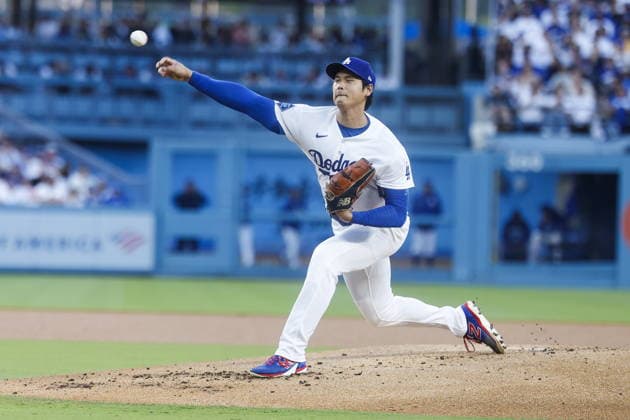 MLB, Baseball Herren, USA - Los Angeles Dodgers vs San Francisco Giants Dodgers pitcher Shohei Ohtani pitches during the first inning of an MLB game between the Los Angeles Dodgers and the San Francisco Giants at Uniqlo Field at Dodger Stadium in Los Angeles, California, USA, 13 May 2026. LOS ANGELES CALIFORNIA United States  Copyright: xCHRISxTORRESx