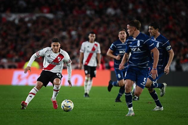 River Plate x Gimnasia La Plata BUENOS AIRES, AR - 13.05.2026: RIVER PLATE X GIMNASIA LA PLATA - River Plate against Gimnasia y Esgrima La Plata during a quarter-final match of the Copa Mercado Libre de la Liga Profesional de Futbol, on May 13, 2026 at Estadio Mas Monumental in Buenos Aires, Argentina. (Photo: Gabriel Sotelo Fotoarena) x2941973x  GabrielxSotelo