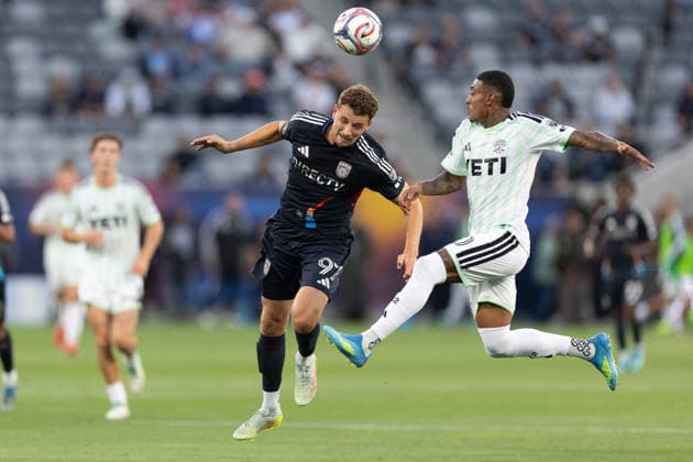 SAN DIEGO, CA - MAY 13: San Diego FC defender Christopher McVey (97) controls the ball while defended by Austin FC midfielder Joseph Rosales (30) during a MLS, Fussball Herren, USA match between Austin FC and San Diego FC on May 13, 2026 at Snapdragon Stadium in San Diego, CA. (Photo by Karl Anderson Icon Sportswire) SOCCER: MAY 13 MLS San Diego FC vs Austin FC EDITORIAL USE ONLY Icon272260513005
