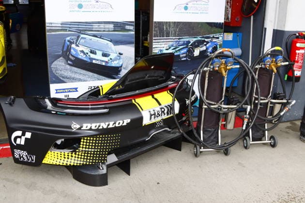 RECORD DATE NOT STATED Detailaufnahme von Teilen eines Porsche 911 GT3 R und Lufthebeanlage eines Teams GER, Motorsport, 54. ADAC Ravenol 24H-Rennen Nuerburgring 2025, Mittwoch, Impressionen vor dem Rennen, Nuerburg, 13.05.2026 GER, Motorsport, 54. ADAC Ravenol 24H-Rennen Nuerburgring 2025, Mittwoch, Impressionen vor dem Rennen, Nuerburg, 13.05.2026 Nuerburg Copyright: xEibner-Pressefoto JuergenxAugstx EP_JAT