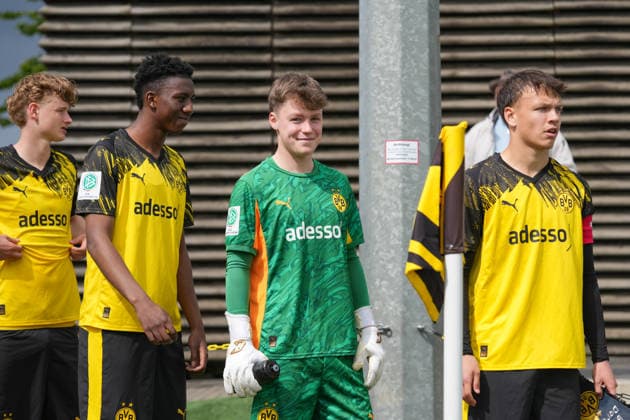 Donnerstag, 14.05.2026 Saison 2025 2026 Finale U17, U 17 Westfalenpokal im BVB Fußballpark Hohenbuschei, Dortmund, Germany. BV Borussia Dortmund U17 - VfL Bochum U17. Torhüter Julian Droste (BVB), Semih Kaymak (BVB)