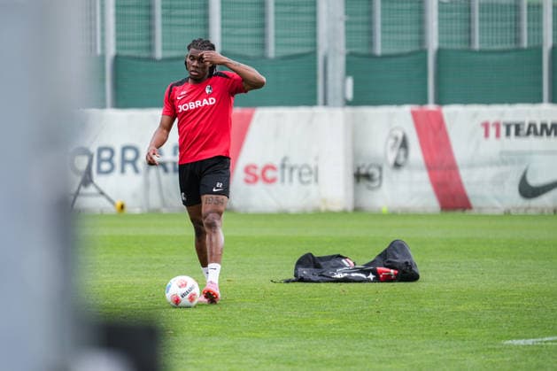 Öffentliches Training, SC Freiburg, 14.05.2026 Cyriaque IriÃ (SC Freiburg, 22) Öffentliches Training, SC Freiburg, 14.05.2026 Copyright: xBEAUTIFULxSPORTS Boscox