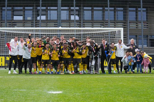 Donnerstag, 14.05.2026 Saison 2025 2026 Finale U17, U 17 Westfalenpokal im BVB Fußballpark Hohenbuschei, Dortmund, Germany. BV Borussia Dortmund U17 - VfL Bochum U17. Siegerfoto der BVB U17 nach dem Gewinn des Westfalenpokals.