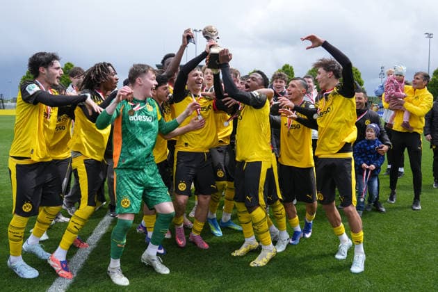 Donnerstag, 14.05.2026 Saison 2025 2026 Finale U17, U 17 Westfalenpokal im BVB Fußballpark Hohenbuschei, Dortmund, Germany. BV Borussia Dortmund U17 - VfL Bochum U17. Die BVB U17 feiert den Gewinn des Westfalenpokals.