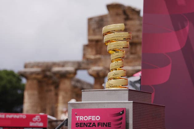 The trophy during Stage 6 of the Giro d™Italia, from Paestum to Naples, Italy, Thursday, May 14, 2026.  Copyright: xGianxMattiaxD Albertox xLaPressex