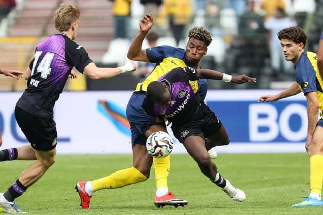 Union s Kevin Rodriguez and Anderlecht s Moussa Diarra pictured in action during a soccer game between Royale Union Saint-Gilloise and RSC Anderlecht, Thursday 14 May 2026 in Brussels, the final of the Croky Cup Belgian soccer cup. VIRGINIExLEFOUR  x173869266x