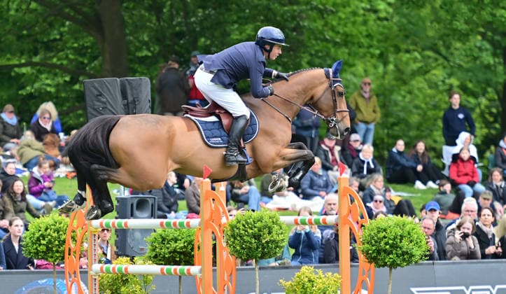 GER; Al Shira aa Deutsches Spring- & Dressur Derby Hamburg 14.05.2026, GER; Al Shira aa Deutsches Spring- & Dressur Derby Hamburg, Preis der Deutschen Vermögensberatung AG - Championat von Hamburg, Al Shira aa CSI5* Tour im Bild Sieger Cian OÂ Connor (IRL) auf Genghis Khan