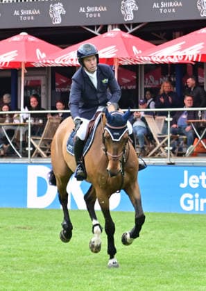 GER; Al Shira aa Deutsches Spring- & Dressur Derby Hamburg 14.05.2026, GER; Al Shira aa Deutsches Spring- & Dressur Derby Hamburg, Preis der Deutschen Vermögensberatung AG - Championat von Hamburg, Al Shira aa CSI5* Tour im Bild Sieger Cian OÂ Connor (IRL) auf Genghis Khan jubelt