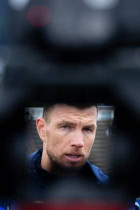 14.05.2026, Fussball, Training des FC Schalke 04. Medienrunde mit Edin Dzeko (FC Schalke 04). Gelsenkirchen Trainingsgelände FC Schalke 04 NRW Deutschland xRHR-FOTO YYx Copyright: RHR-FOTOx RHR-FOTO YY