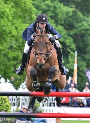 GER; Al Shira aa Deutsches Spring- & Dressur Derby Hamburg 14.05.2026, GER; Al Shira aa Deutsches Spring- & Dressur Derby Hamburg, Preis der Deutschen Vermögensberatung AG - Championat von Hamburg, Al Shira aa CSI5* Tour im Bild 2. Platz Edoard Schmitz (SUI) auf Gamin vanÂ t Naastveldhof