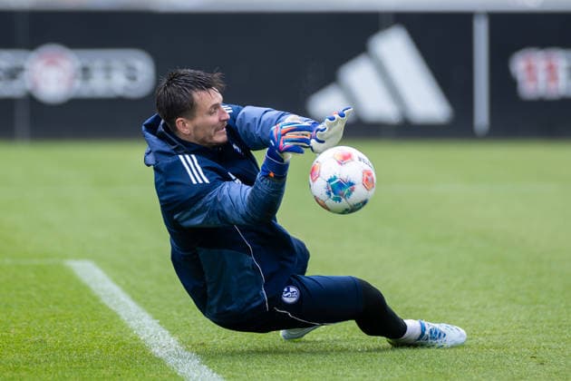 14.05.2026, Fussball, Training des FC Schalke 04. Torwart Kevin Müller (FC Schalke 04). Gelsenkirchen Trainingsgelände FC Schalke 04 NRW Deutschland xRHR-FOTO YYx Copyright: RHR-FOTOx RHR-FOTO YY