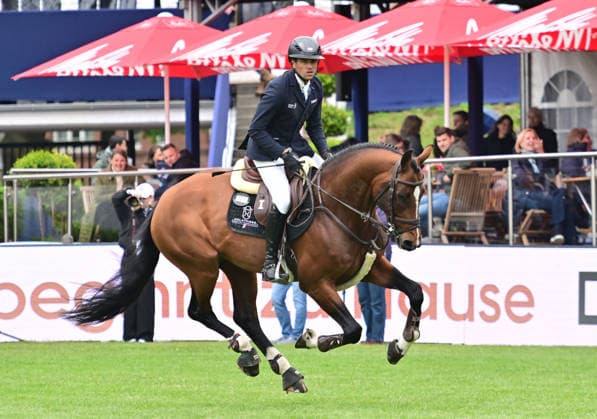 GER; Al Shira aa Deutsches Spring- & Dressur Derby Hamburg 14.05.2026, GER; Al Shira aa Deutsches Spring- & Dressur Derby Hamburg, Preis der Deutschen Vermögensberatung AG - Championat von Hamburg, Al Shira aa CSI5* Tour im Bild 3.Platz Arne van Heel (NED) auf Keaton HV