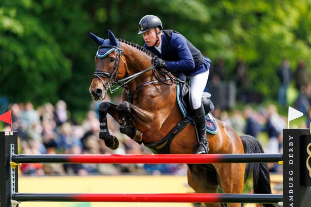 HAMBURG - Al Shira aa 95. Deutsches Spring- und Dressur DERBY 2026, HAMBURG - Al Shira aa 95. Deutsches Spring- und Dressur DERBY 2026 STEVENS Mario (GER), Starissa FRH CSI5* - Championat of Hamburg Prize of Deutsche Vermögensberatung AG - Al Shira aa CSI5* Tour CSI5*: Int. jumping competition over two rounds (1,55m) Hamburg, Jenischpark, Derby Park Klein Flottbek 14. May 2026 -