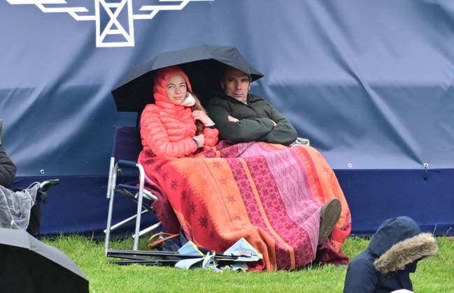 GER; Al Shira aa Deutsches Spring- & Dressur Derby Hamburg 14.05.2026, GER; Al Shira aa Deutsches Spring- & Dressur Derby Hamburg, Preis der Deutschen Vermögensberatung AG - Championat von Hamburg, Al Shira aa CSI5* Tour im Bild Feature Zuschauer bei Regenwetter