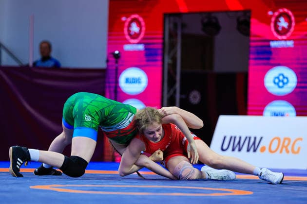 U17, U 17 Wrestling European Championships 40kg WW - Anastasiya Malashevich (BLR) df. Bianka Hanna Busch (HUN)